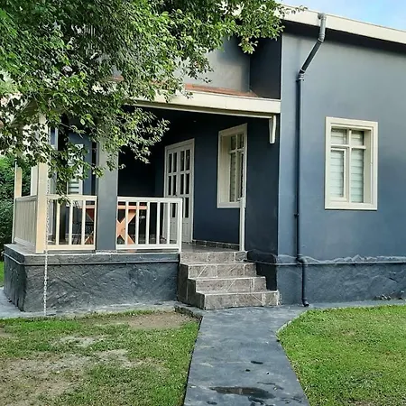 Rnr House